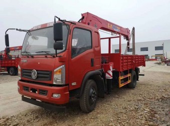 東風御虎隨車吊EQ5140JSQLV配長興8噸吊機的配置和圖片